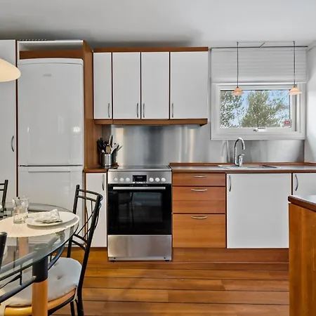 2 Bedroom In * Højby