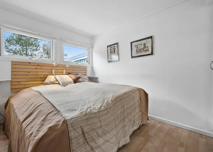 2 Bedroom In 別荘 *